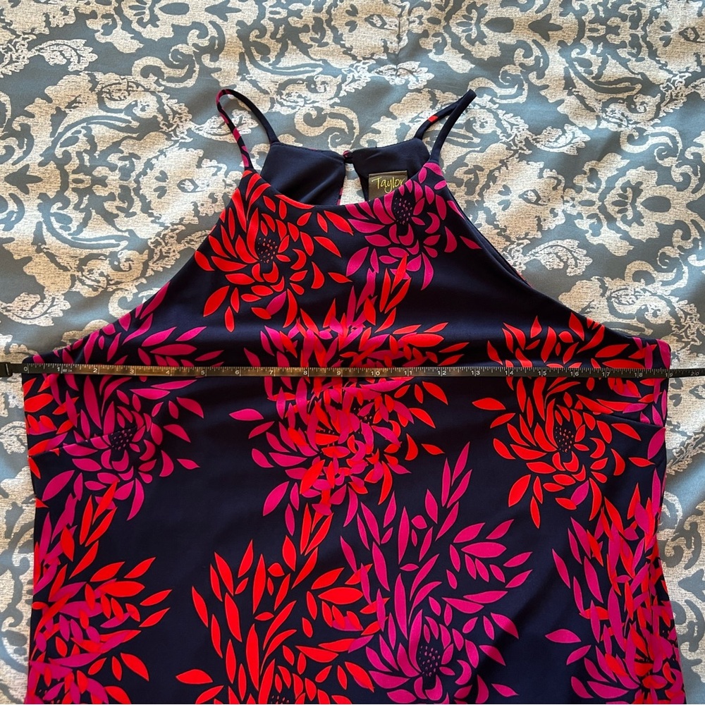 ⚡️NWOT⚡️Taylor Midi Dress - Picture 5 of 11